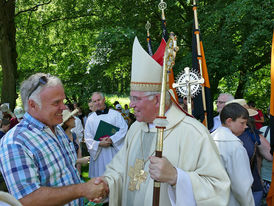 Festgottesdienst zum 1.000 Todestag des Heiligen Heimerads auf dem Hasunger Berg (Foto: Karl-Franz Thiede)